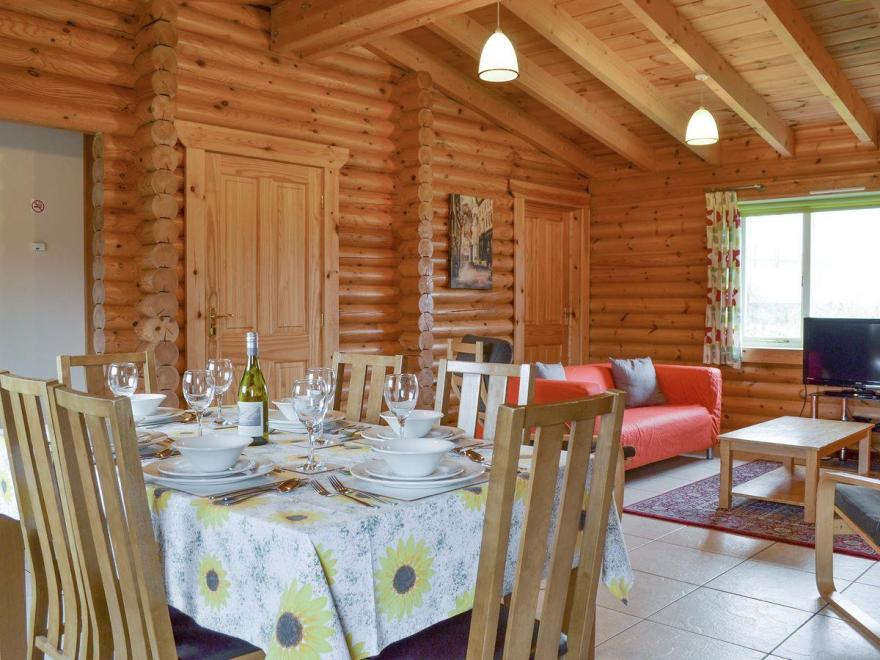 Mallard Lodge - W43171