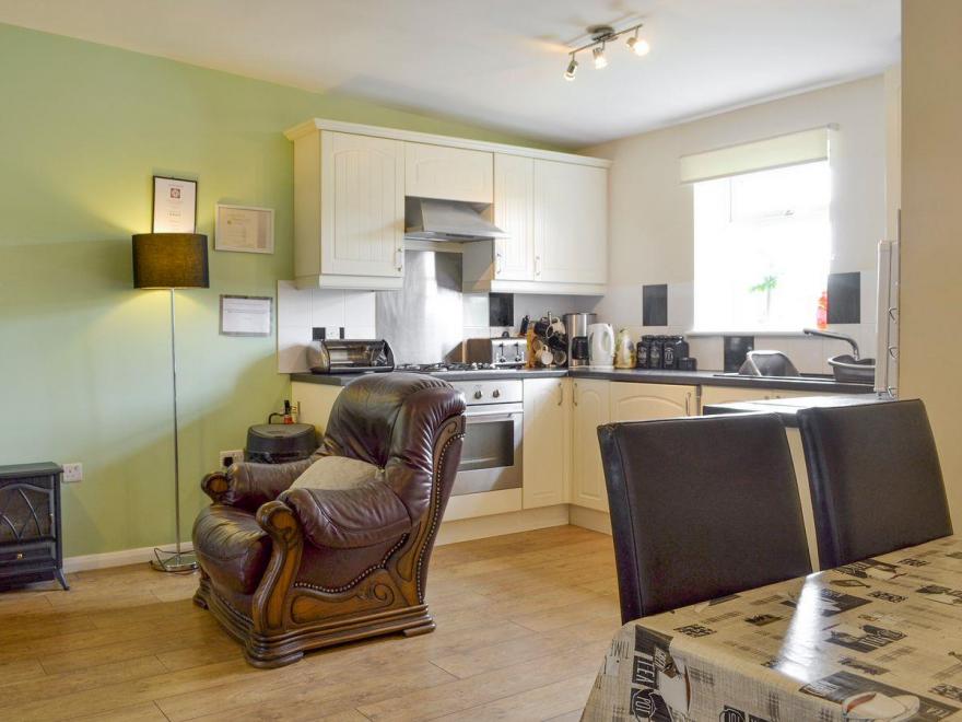 Snowdrop Cottage - W43121