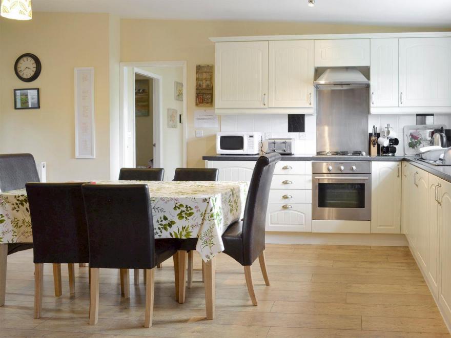 Cowslip Cottage- W43122