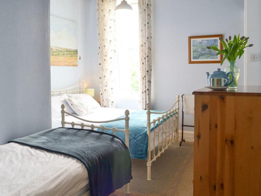 Honeysuckle - W44294