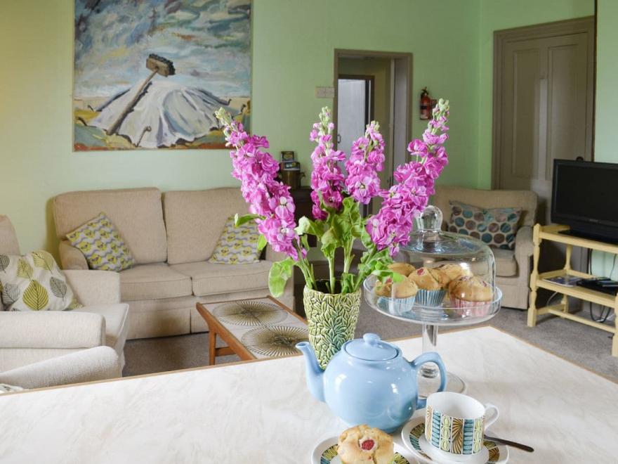 Honeysuckle - W44294