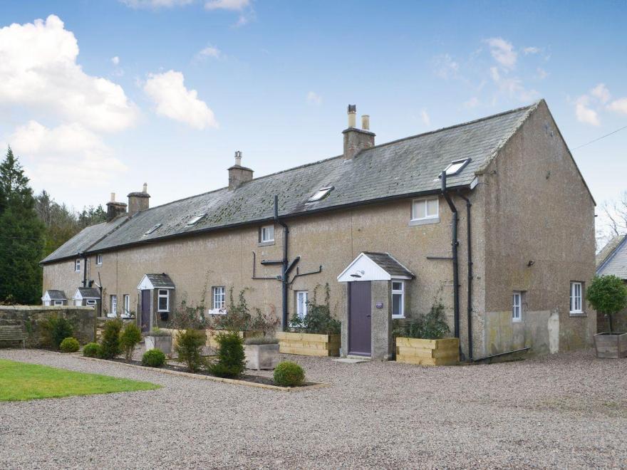 Mullins House - UKC2971