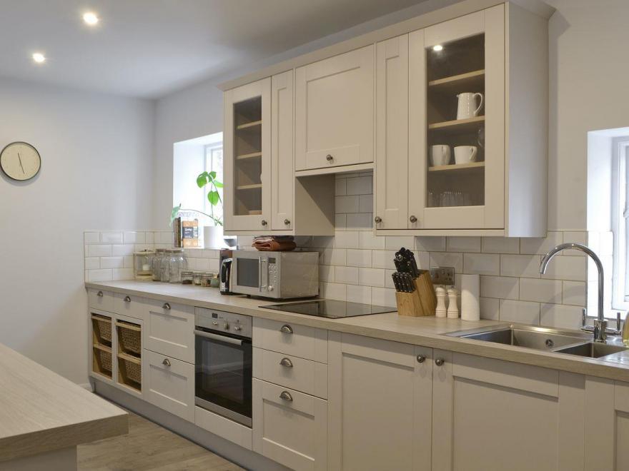 Mullins House - UKC2971