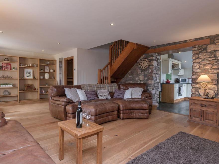 Rhiwddu Farmhouse - UKC3003