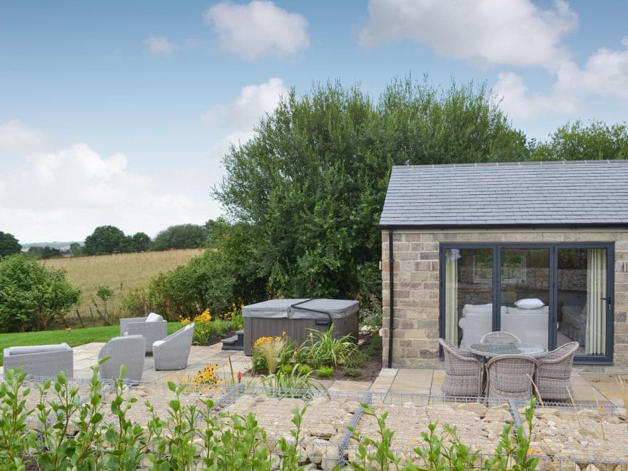 The Stables - UK4142