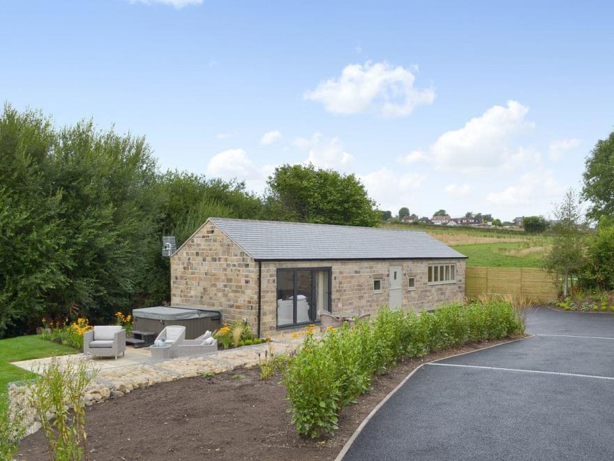 The Stables - UK4142