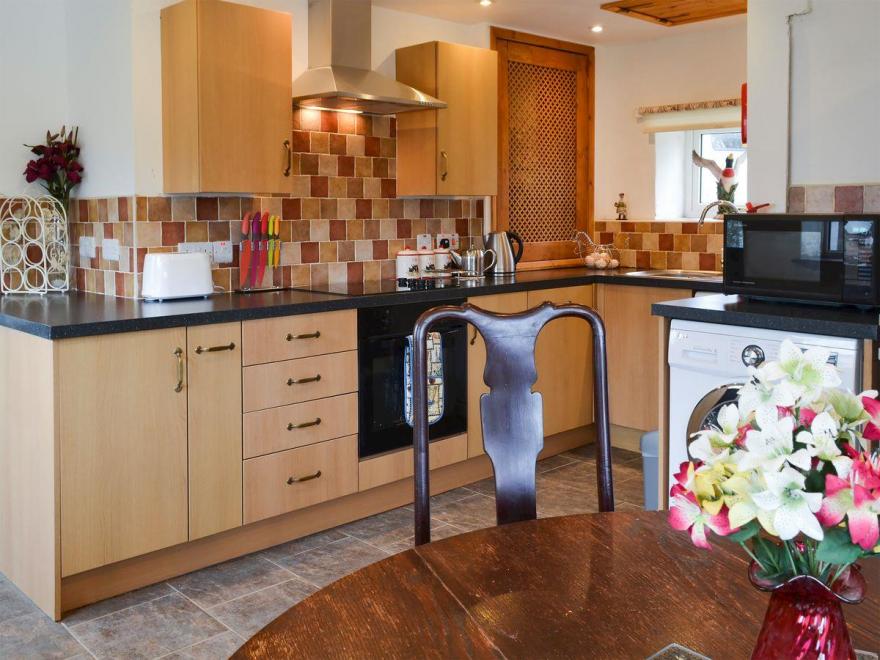 Knotty Corner Cottage