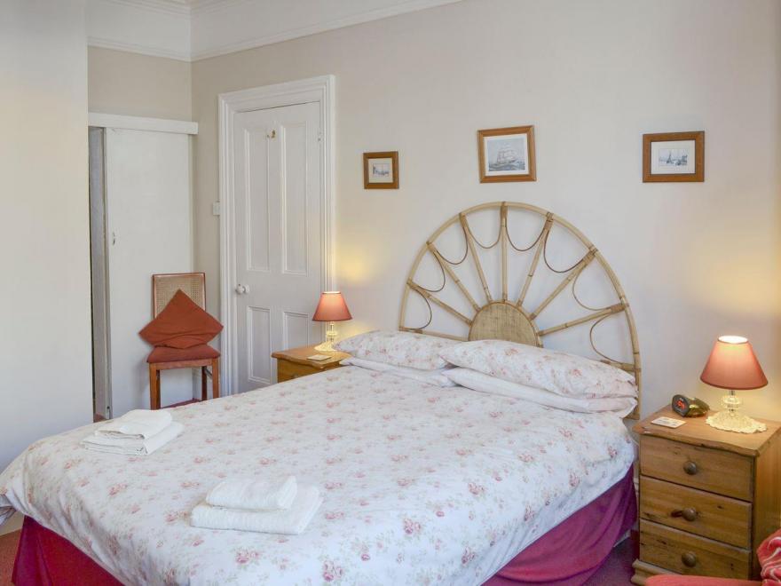 Apt 1 Barton - UKC2712