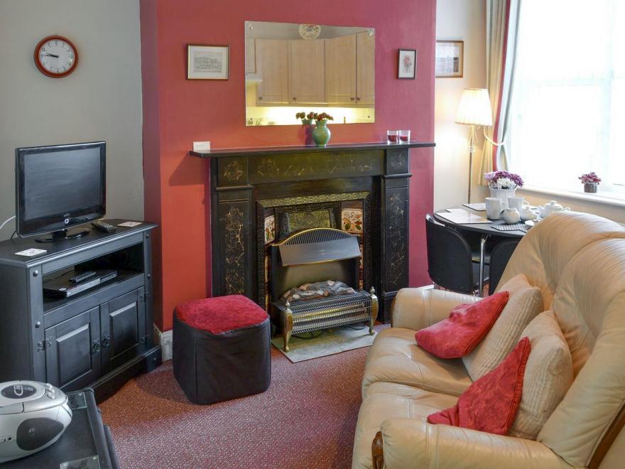 Apt 1 Barton - UKC2712