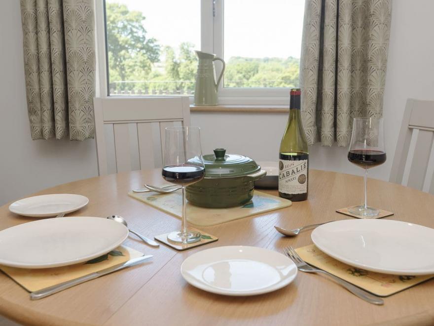 Garden Cottage - UKC2760