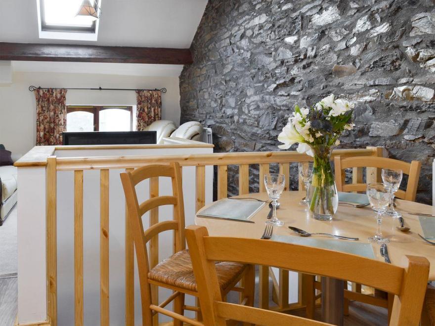 The Hayloft - UK1217