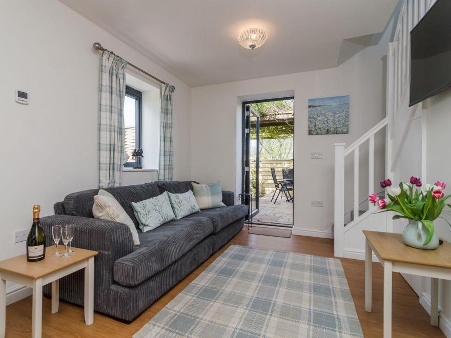 Coachman's Cottage - UKC2773