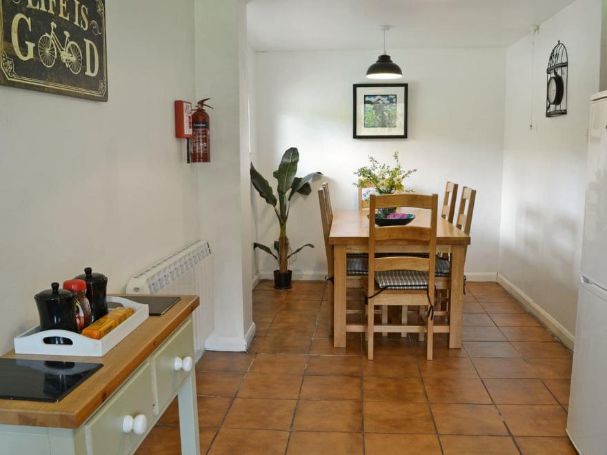 Woodland Hideaway - UKC2964