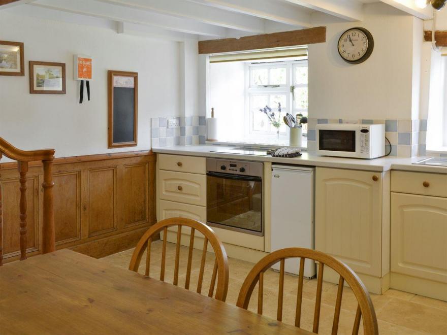 Henwood Barn - UKC2951