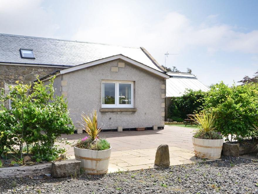 Sylvan Cottage - UK5675