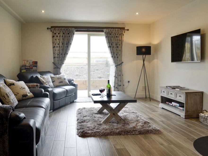 Piggery Cottage - UK6557