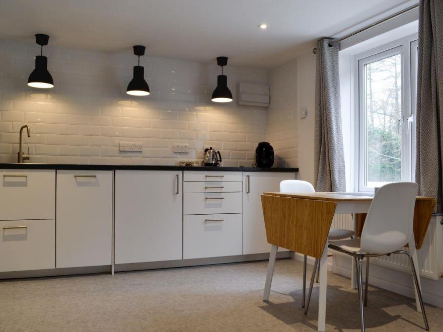 Forest Cottage - UKC3032