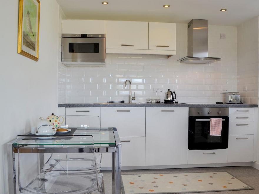 Ruardean Studio - UKC3033