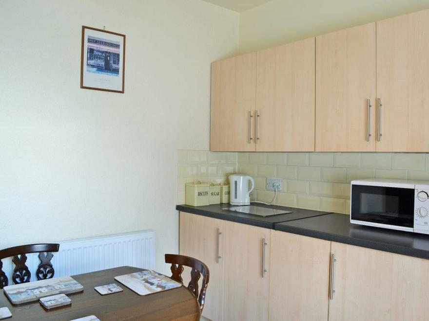 Sunnyside Holiday Apartment 3 - UK2435