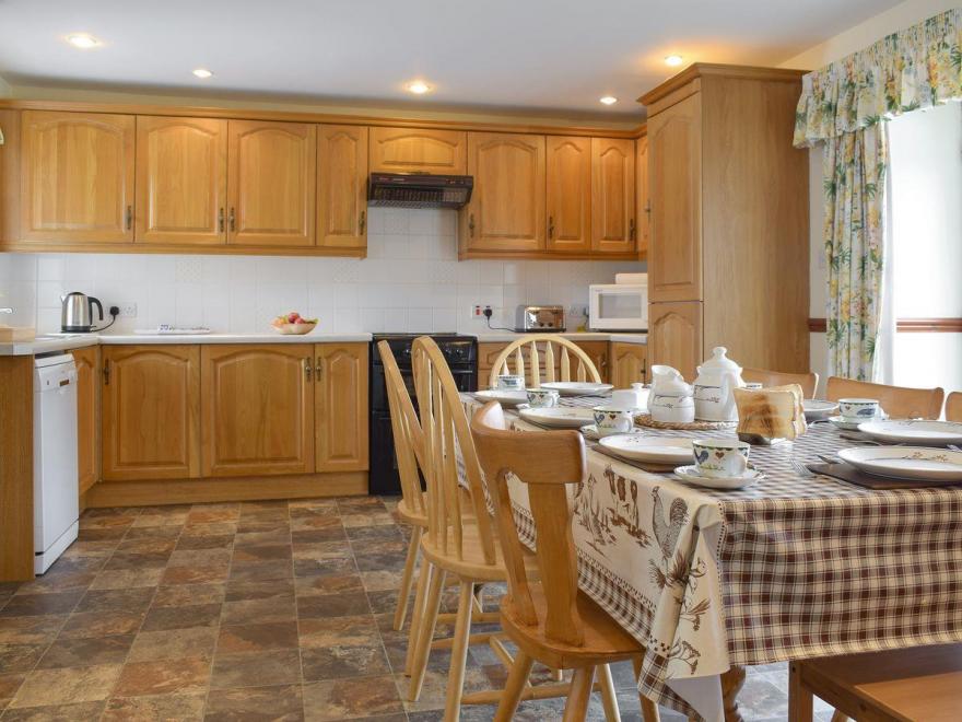 Balnamuir Farmhouse - UK5699