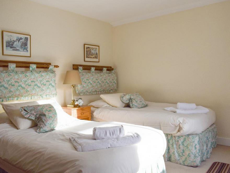 Balnamuir Farmhouse - UK5699