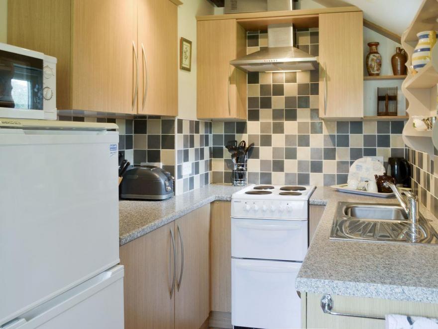 Gardeners Cottage - UKC3129