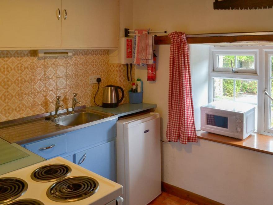 Carpenters Cottage - UKC3130