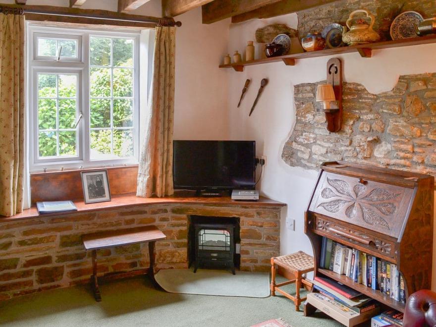 Carpenters Cottage - UKC3130