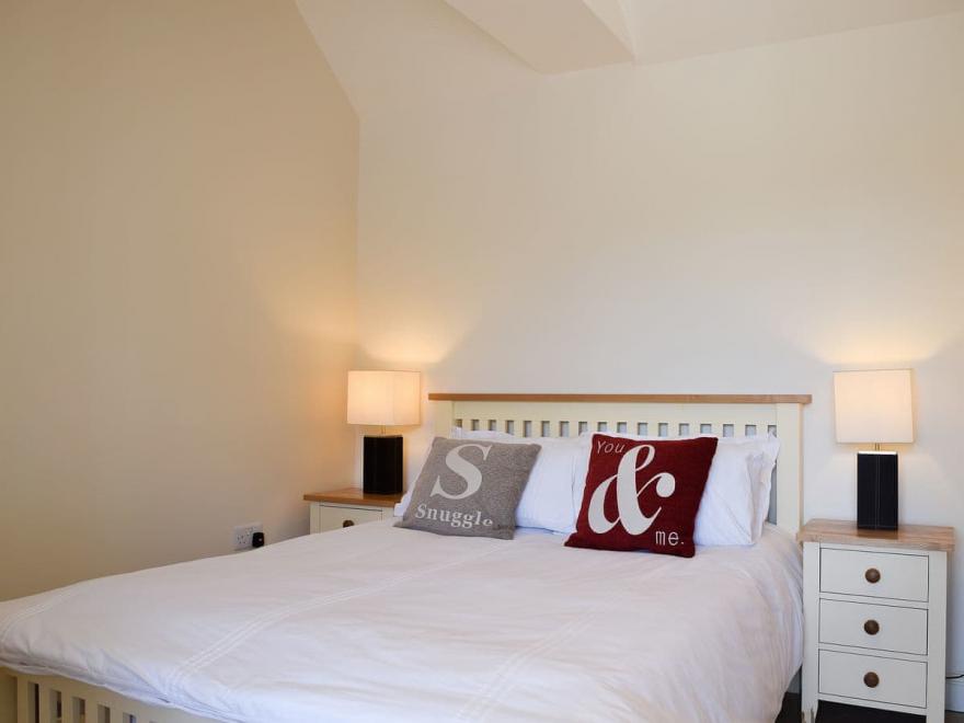 Bakers Den - UKC3195