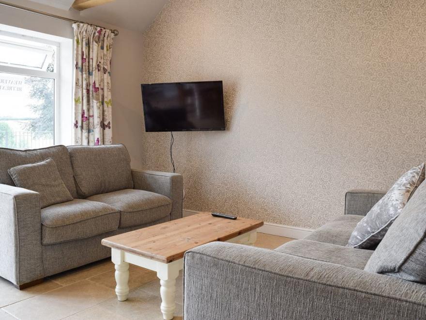 Weavers Retreat - UKC3196