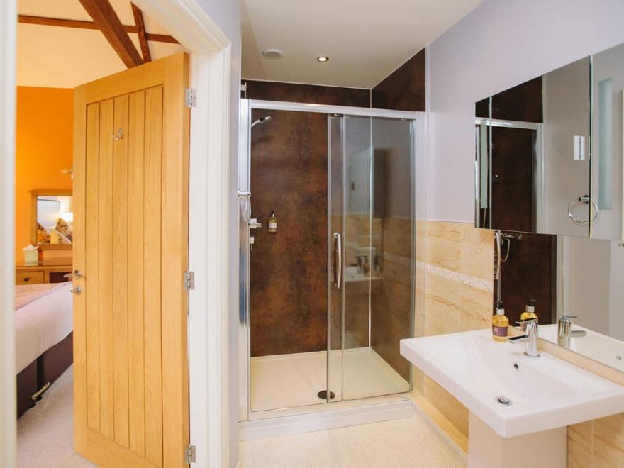 Oak Cottage - UK1280