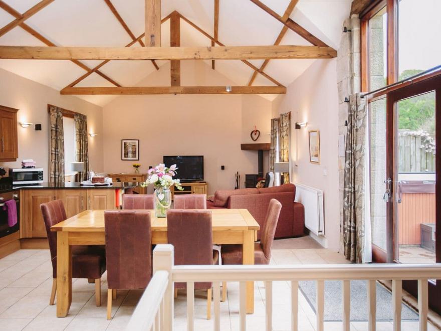 Watson Cottage - UK1283