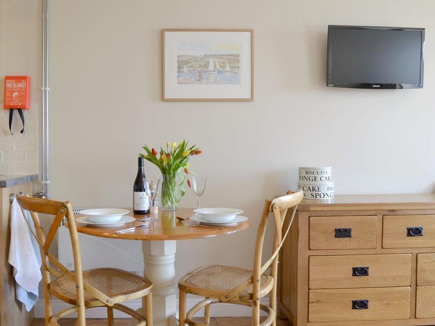 The Chicken Shed - UKC3222