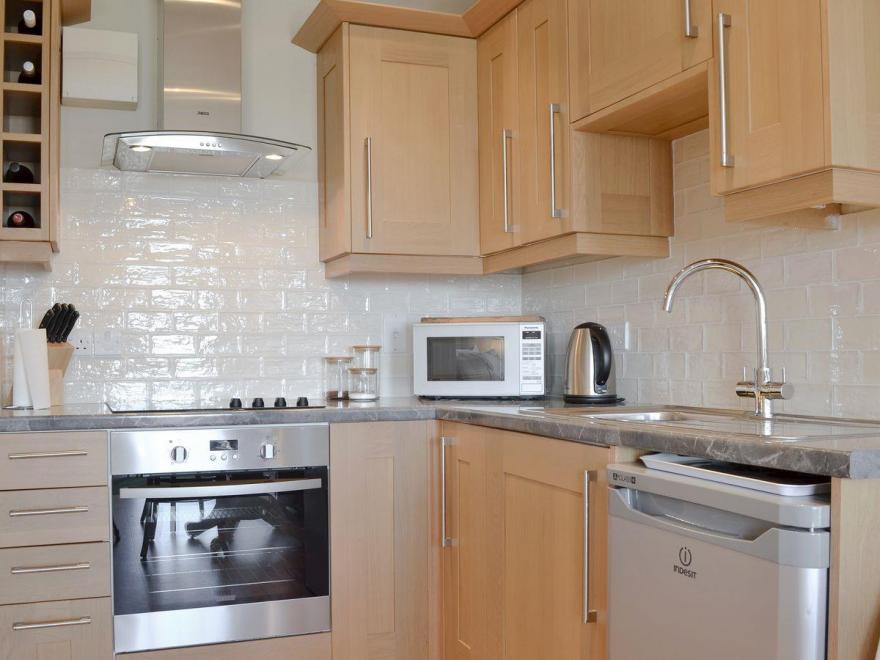 The Chicken Shed - UKC3222