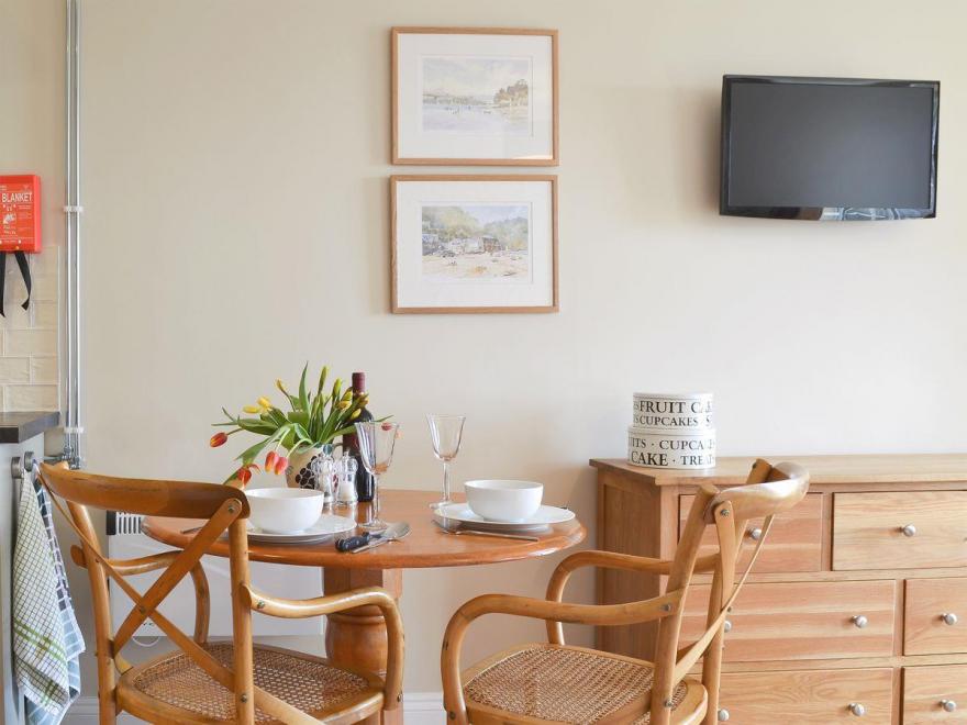 Buzzards Nest - UKC3223