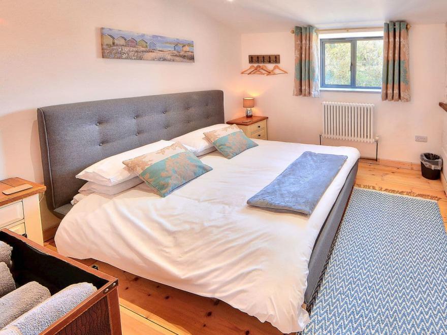 Madeline Angevine - UKC3208