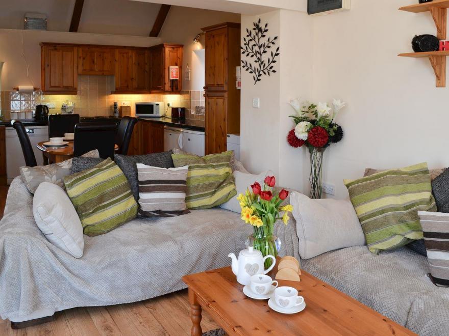 Tillislow Barn - UKC3267