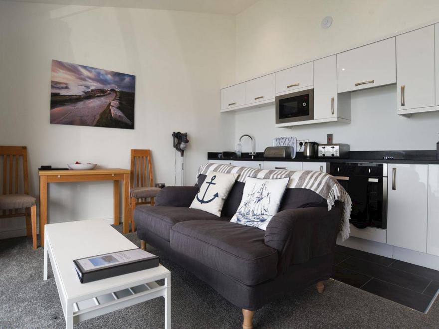 Stoker's Suite -UKC3253