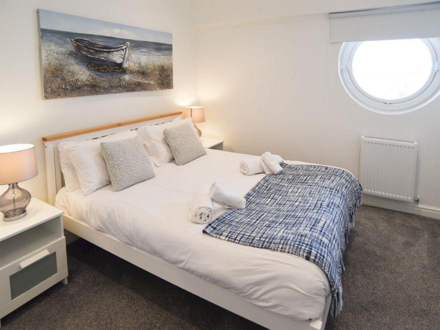 Stoker's Suite -UKC3253