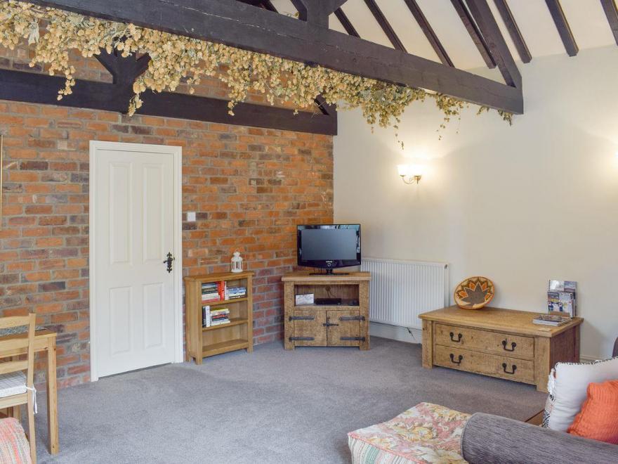 Buttercup Cottage - UK2459