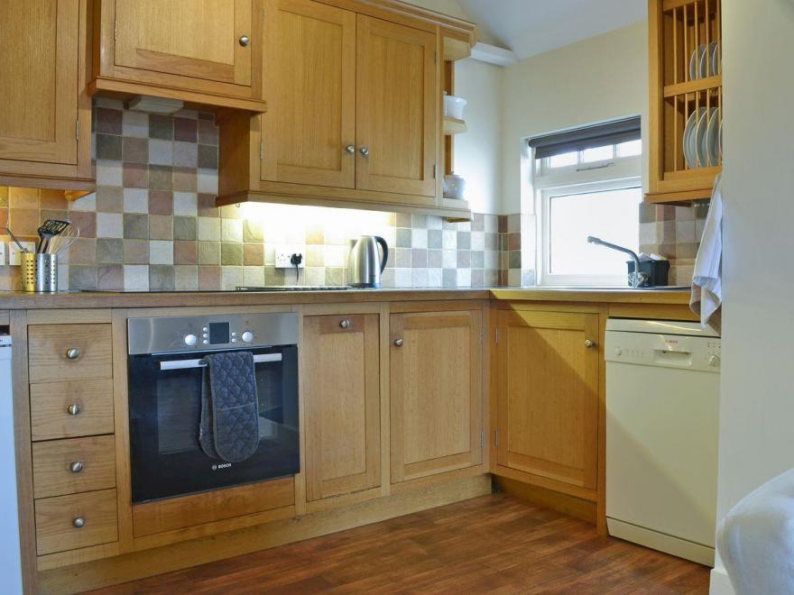 The Warren - UKC3289