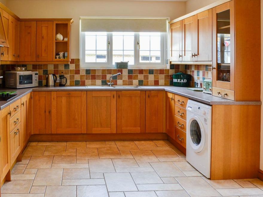 Heather Cottage - UKC3376