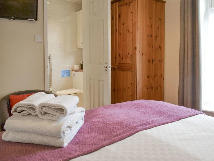 Eldin Hall Cottage 2 - UK2484