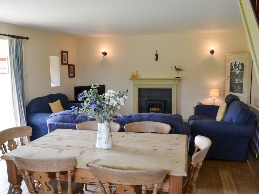 Cow Cottage - UK10013