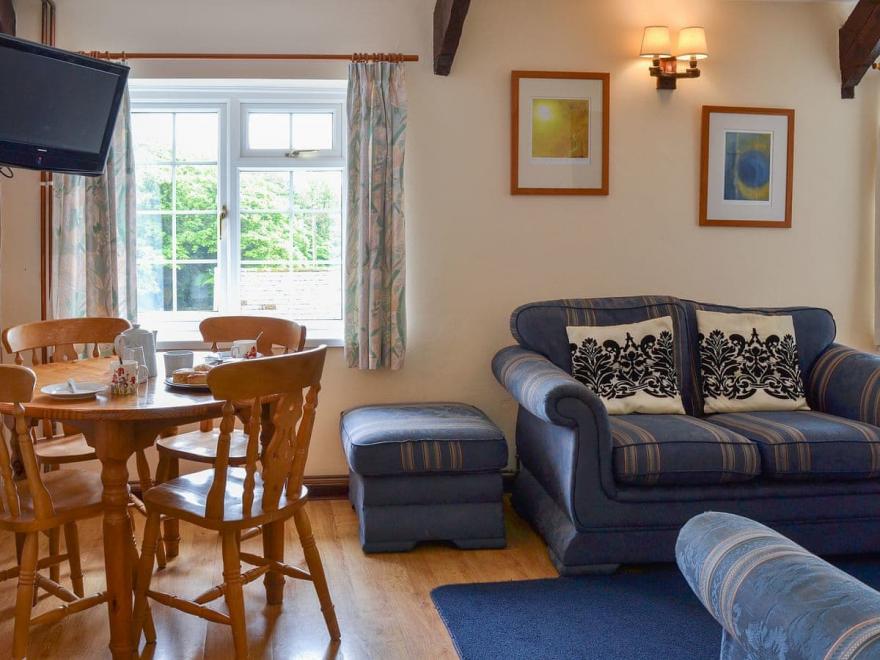 Gate Cottage - UKC3375