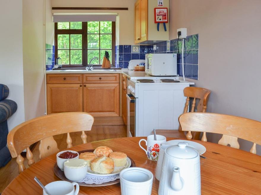 Gate Cottage - UKC3375