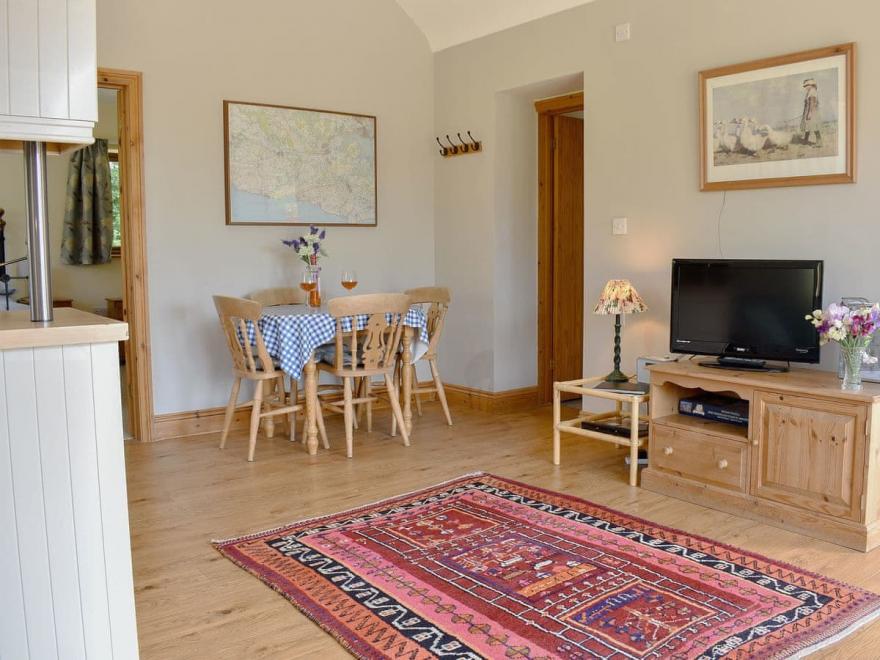 Cherry Barn - UKC3421