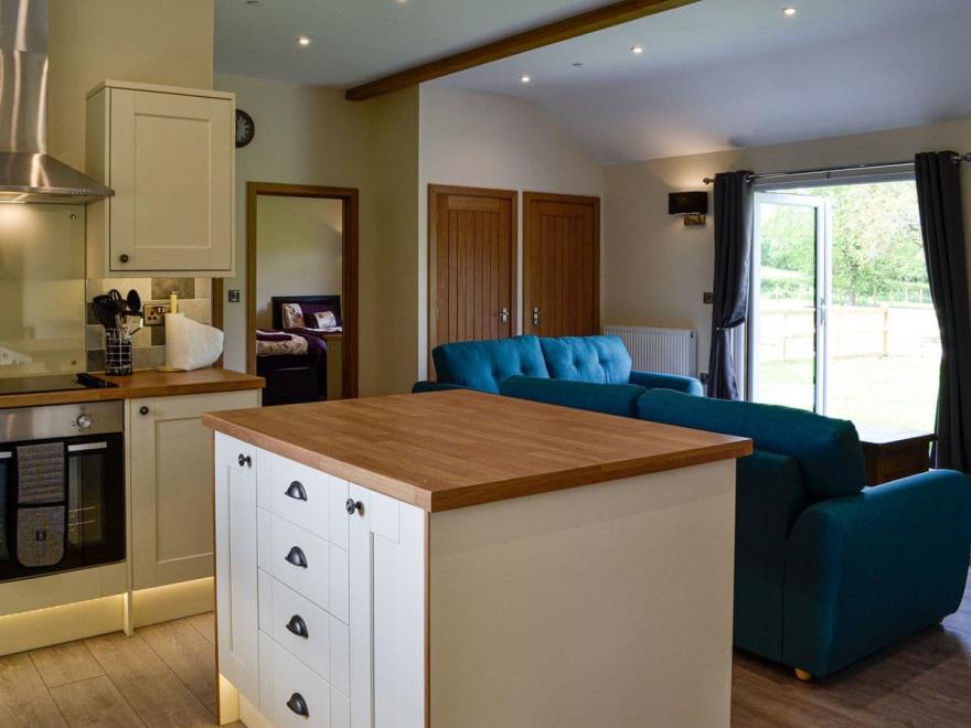 River Lodge - UK6650