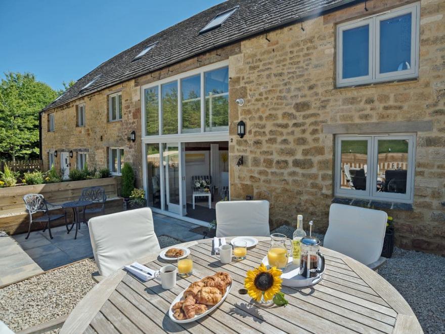 2 Longmoor - UKC3493