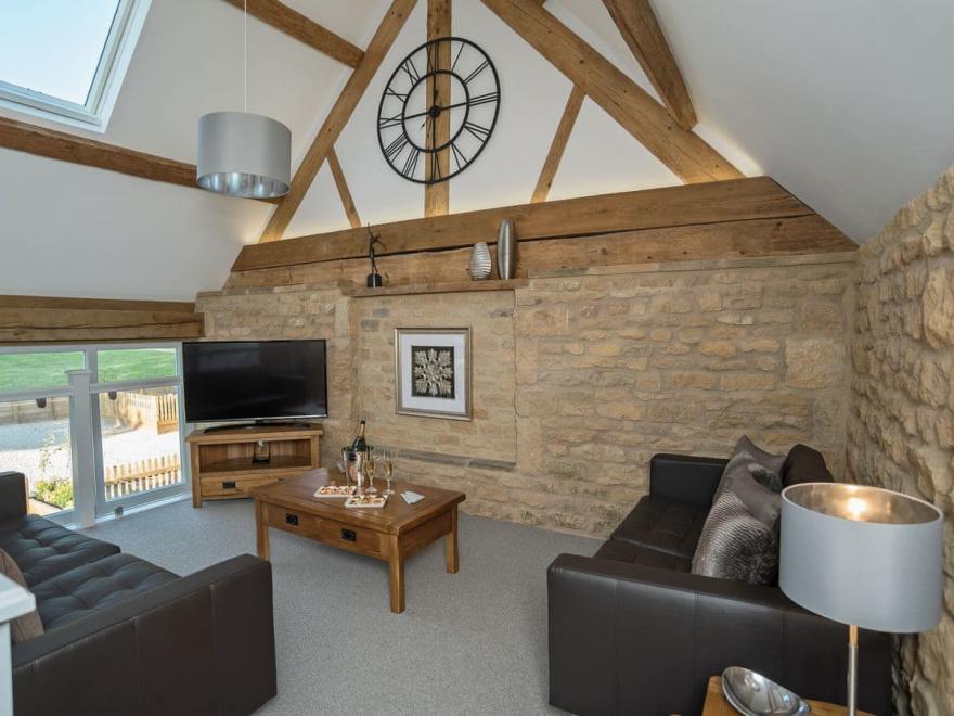 2 Longmoor - UKC3493